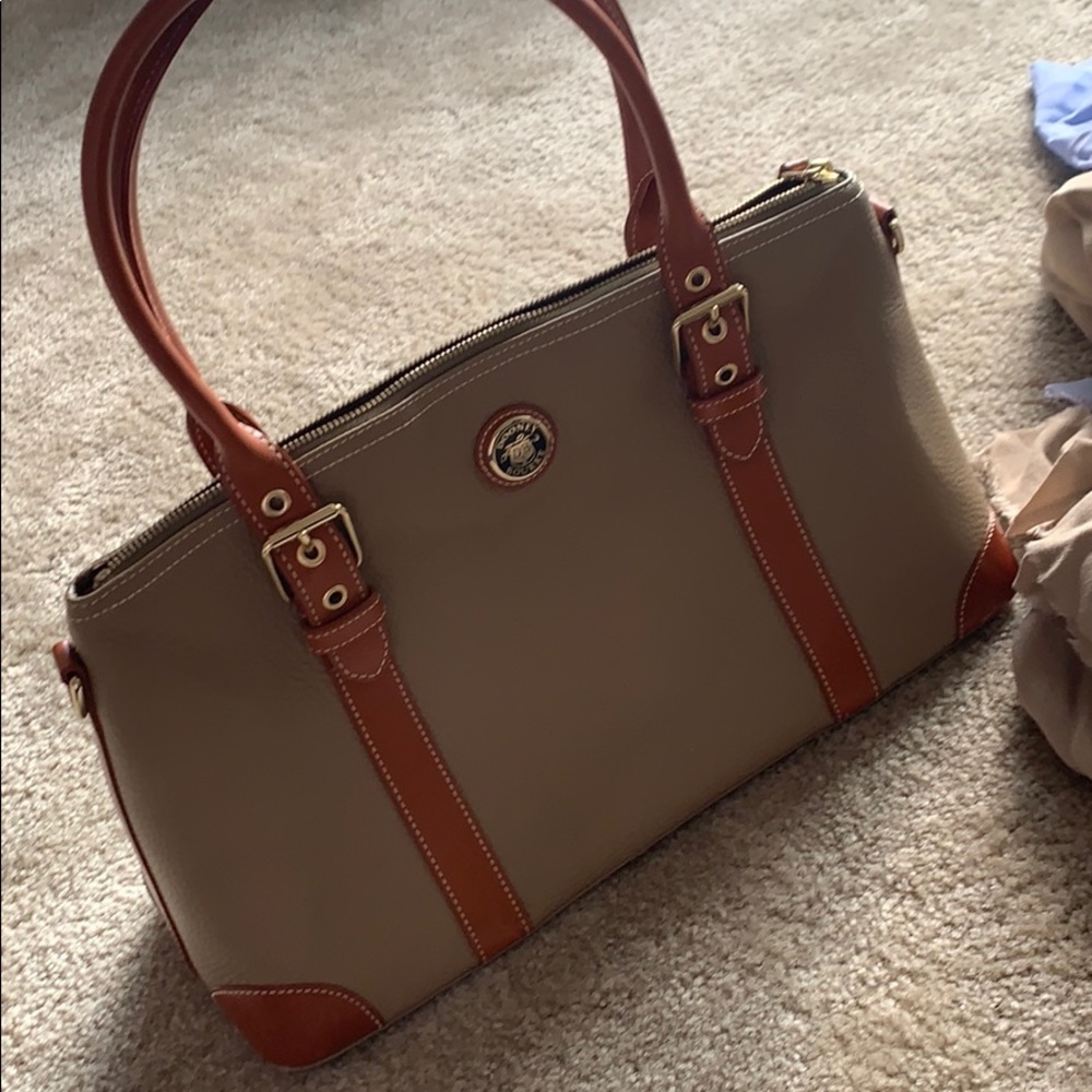 Dooney & Bourke